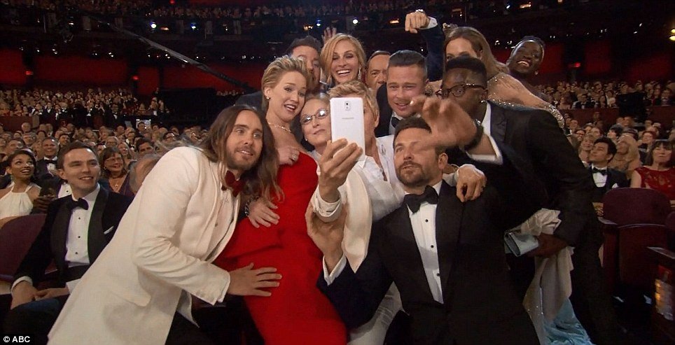 tuit ellen degeneres photo