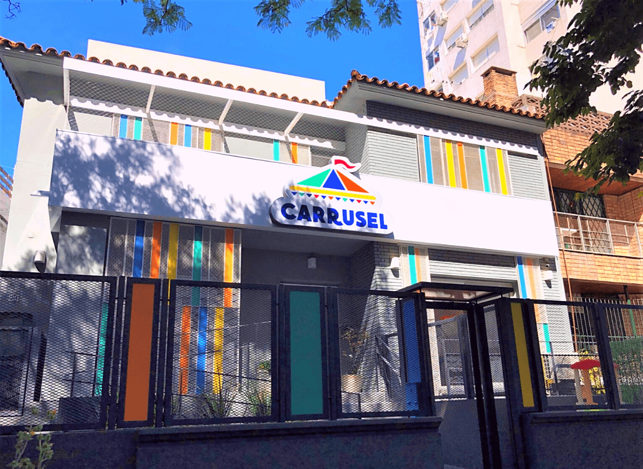 Diseño de cartel de fachada Jardín Carrusel